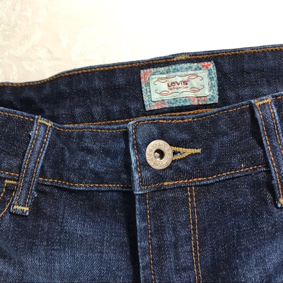 Levi’s original jeans shorts slightly distressed - Picture 8 of 8